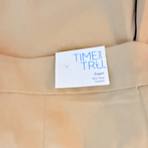 Time and Tru Capri Crop Pants Womens Size 14 Khaki Mid Rise Millennium Casual - Picture 4 of 12